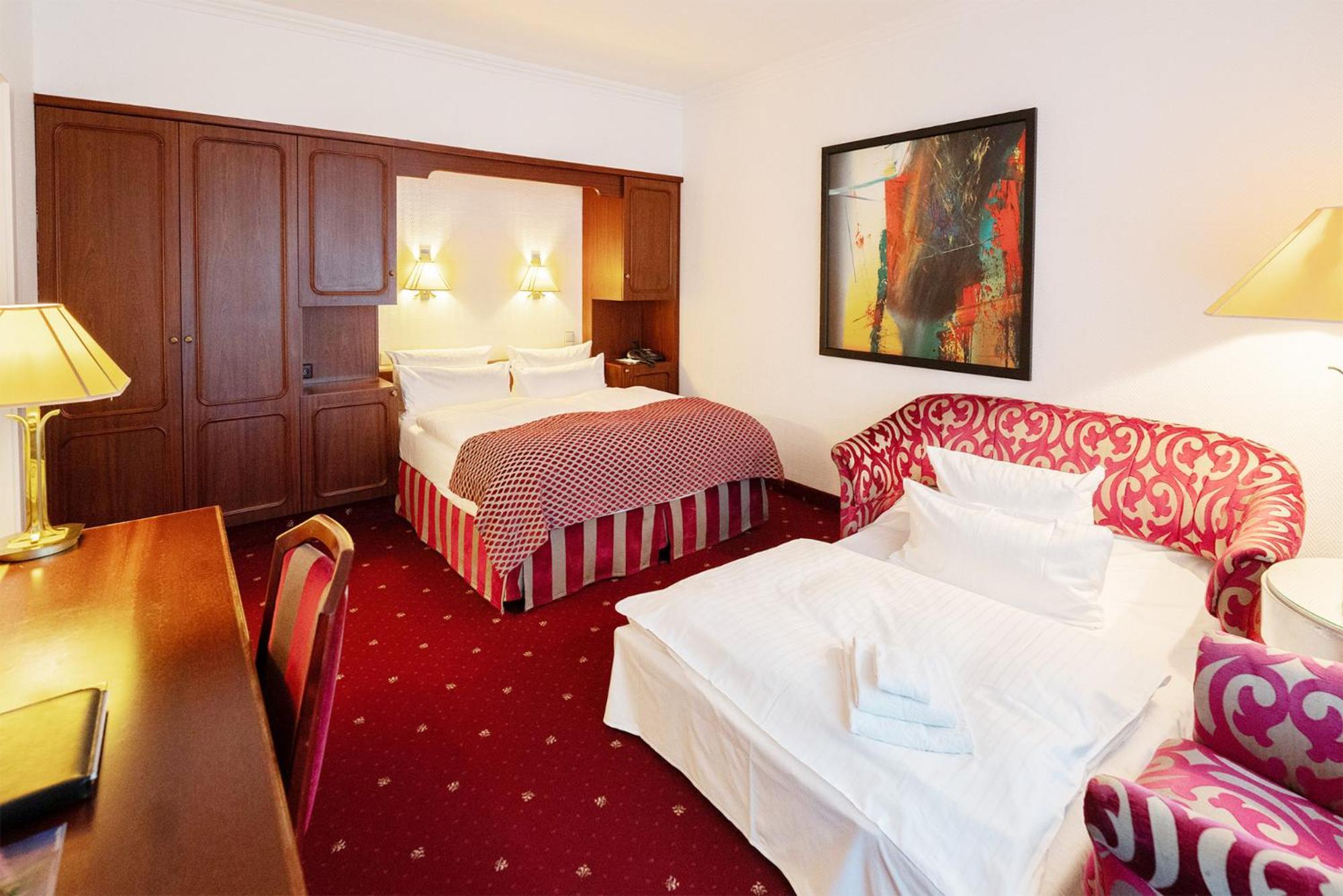 Bernstein Hotel Villa Kastania Berlin Exterior photo